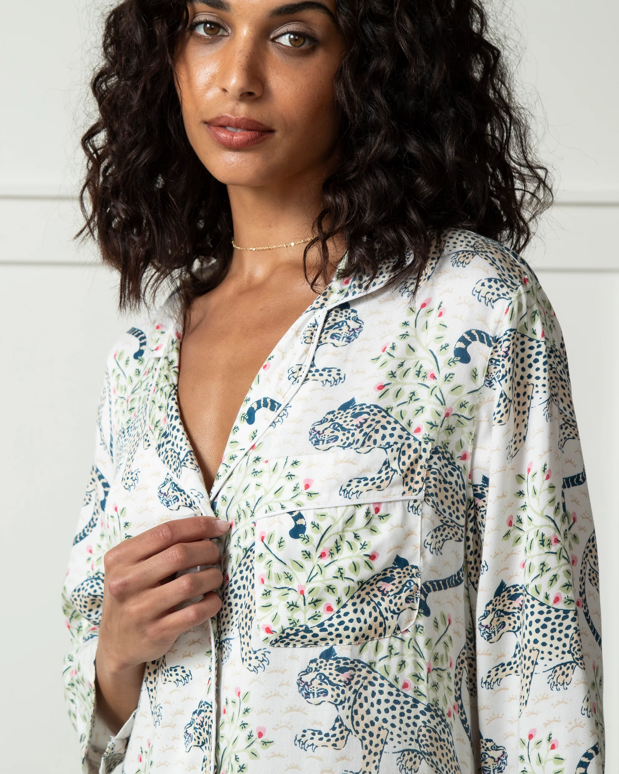 Bagheera - Eco Satin Sleep Shirt - Wedding Cake - Image 5