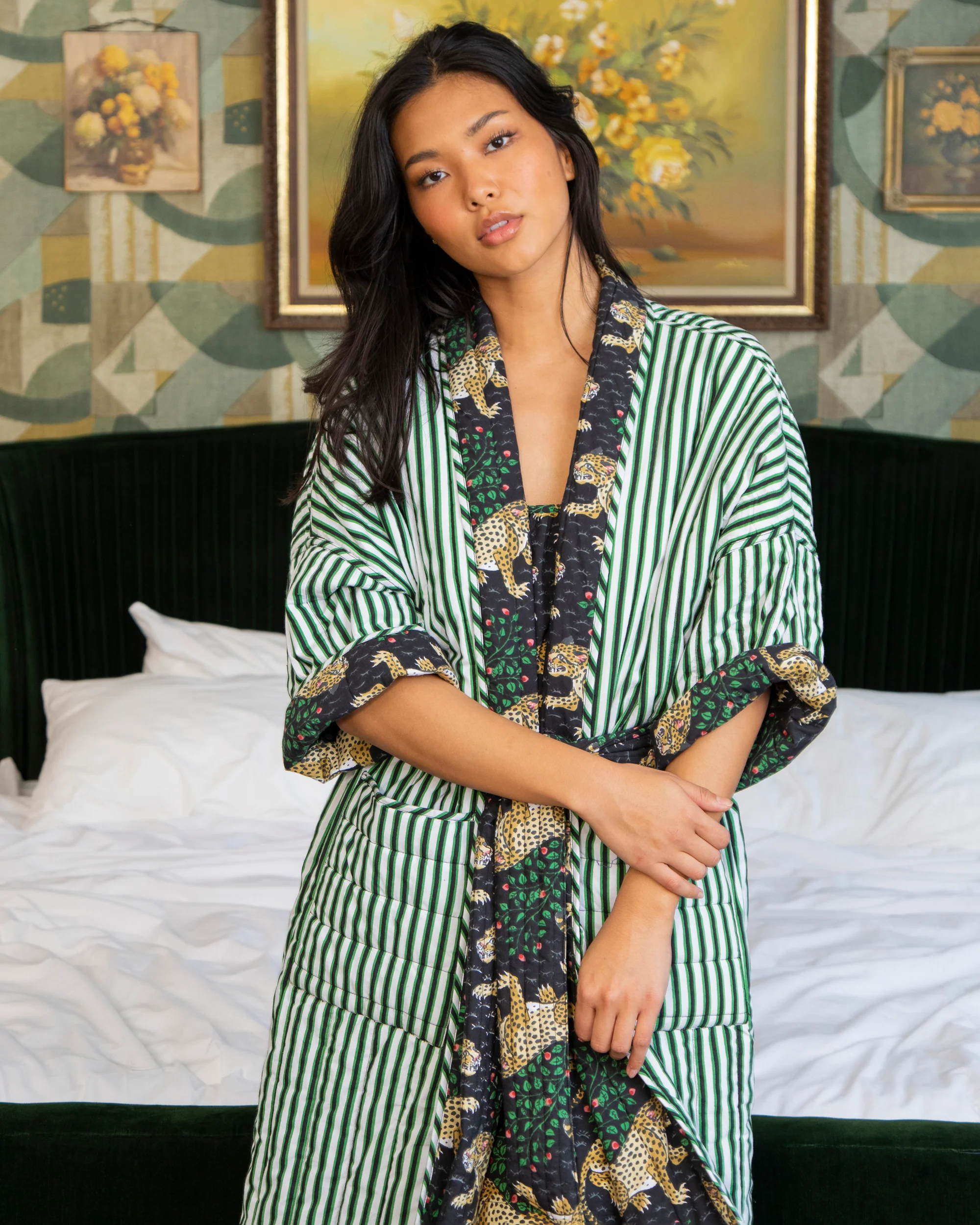 Bagheera - Reversible Quilted Robe - Ink - Image 3