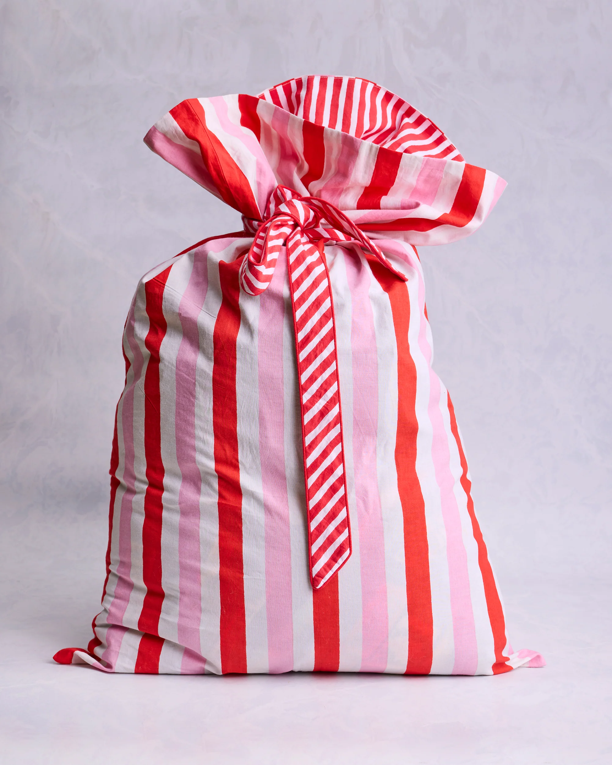 Gift Wrapping - Gift Sack - Peppermint Swirl - Image 3
