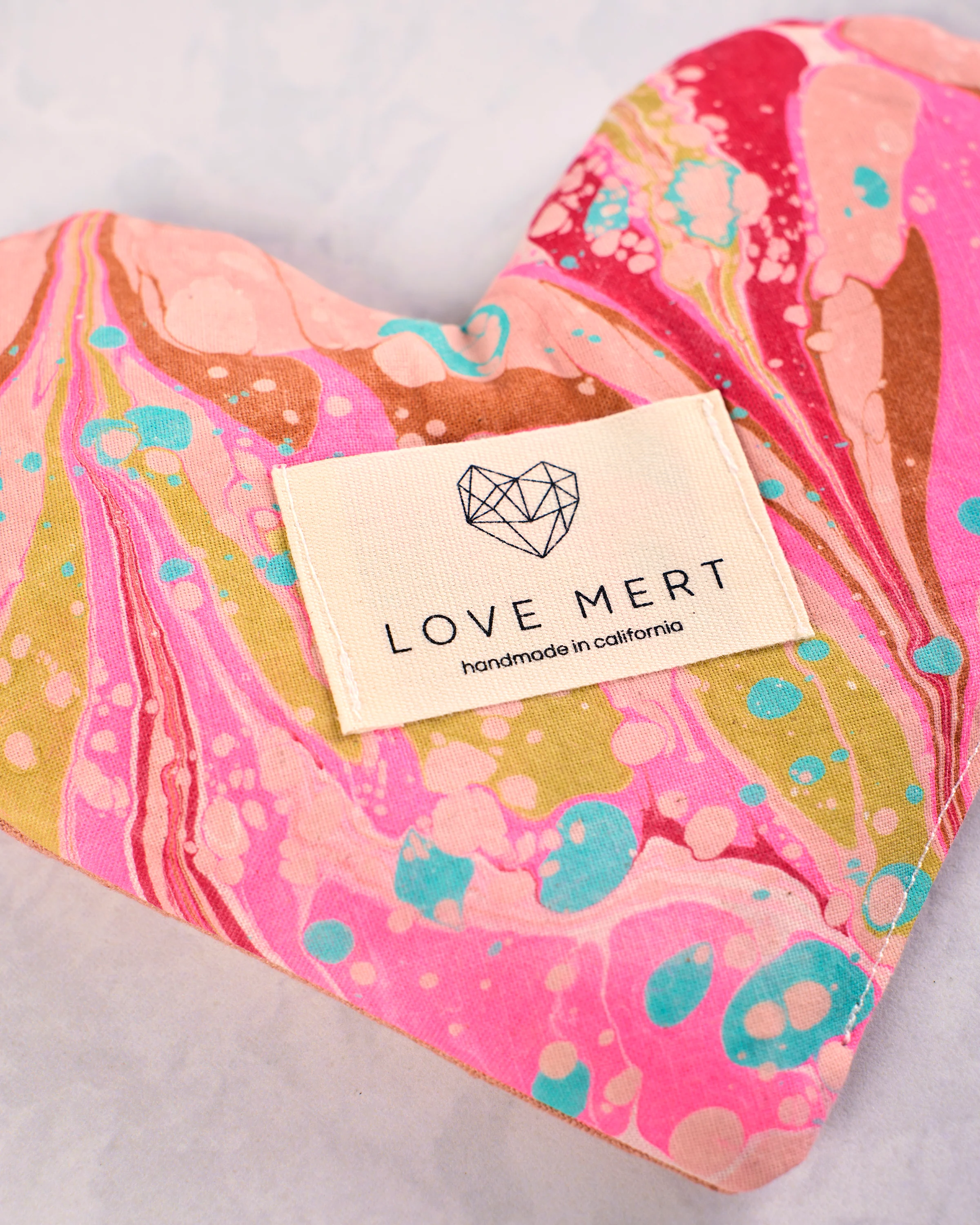 Paradiso - Eye Love Pillow - Love Mert - Image 4
