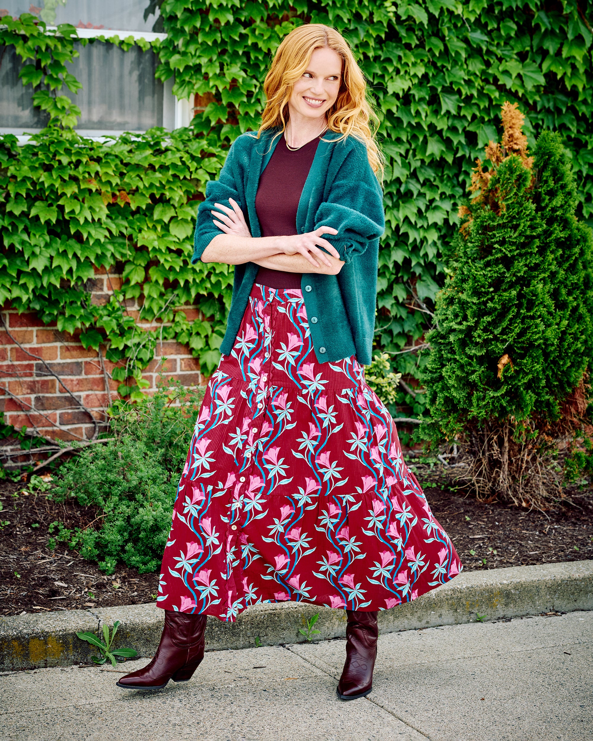 Moonflower Vine - Tessa Skirt - Barn Red - Image 3
