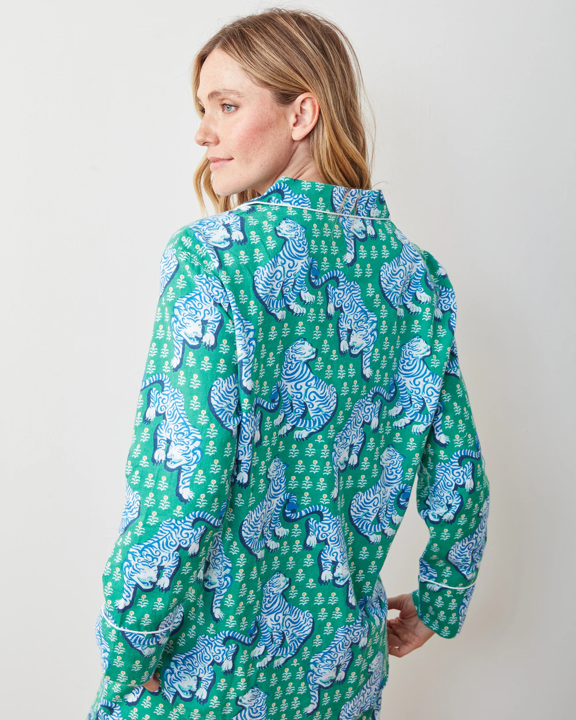 Tiger Queen - Lightweight Flannel Long PJ Set - Jade - Image 4