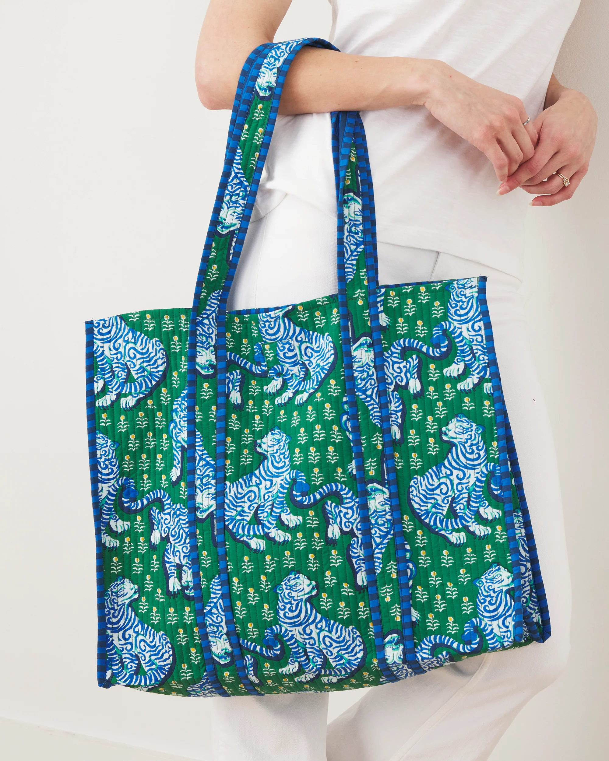 Tiger Queen - The Traveler Tote - Jade - Image 5